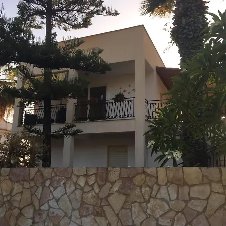 Villa Vella